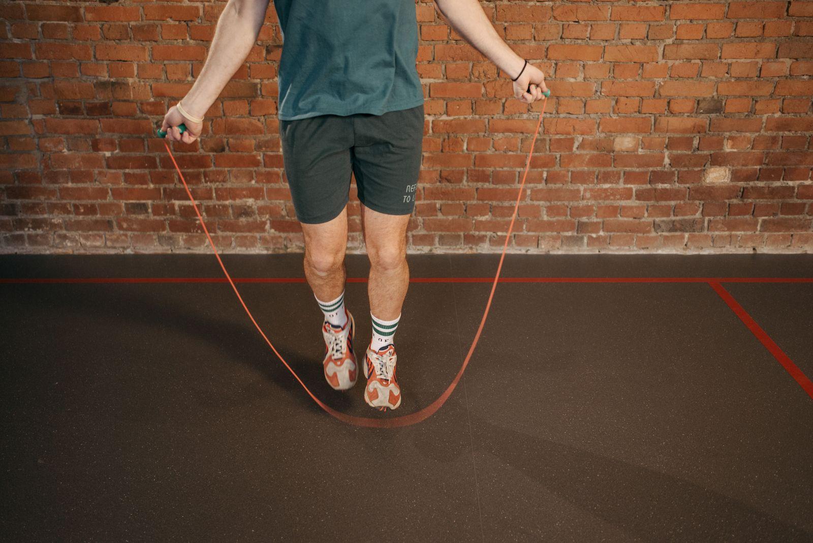 Double Unders: Mastering the Jump Rope in Competition